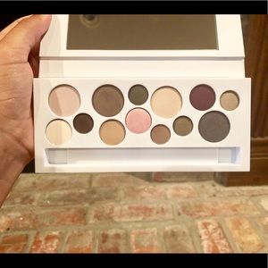 Like NEW! Clinique All About Shadow Pallete